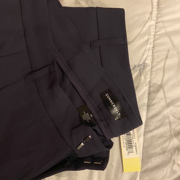 Summersalt Classic Pleat Straight Trouser (Size 20) in Midnight. - Picture 2 of 3